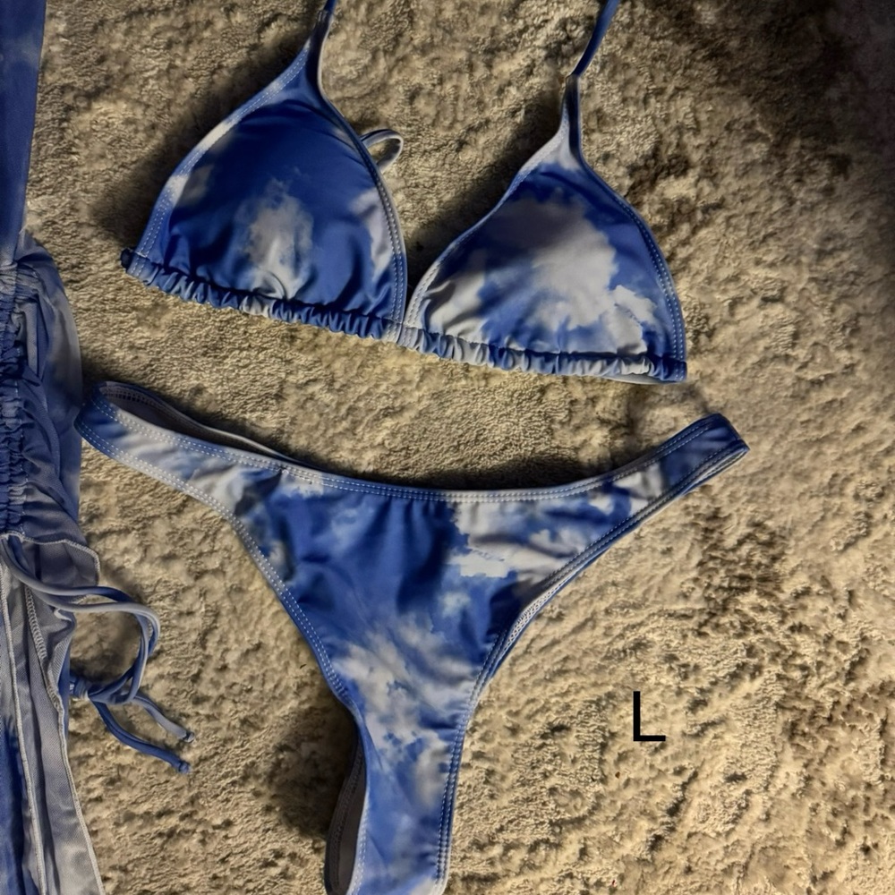Blue Cloud Print Bikini Set
